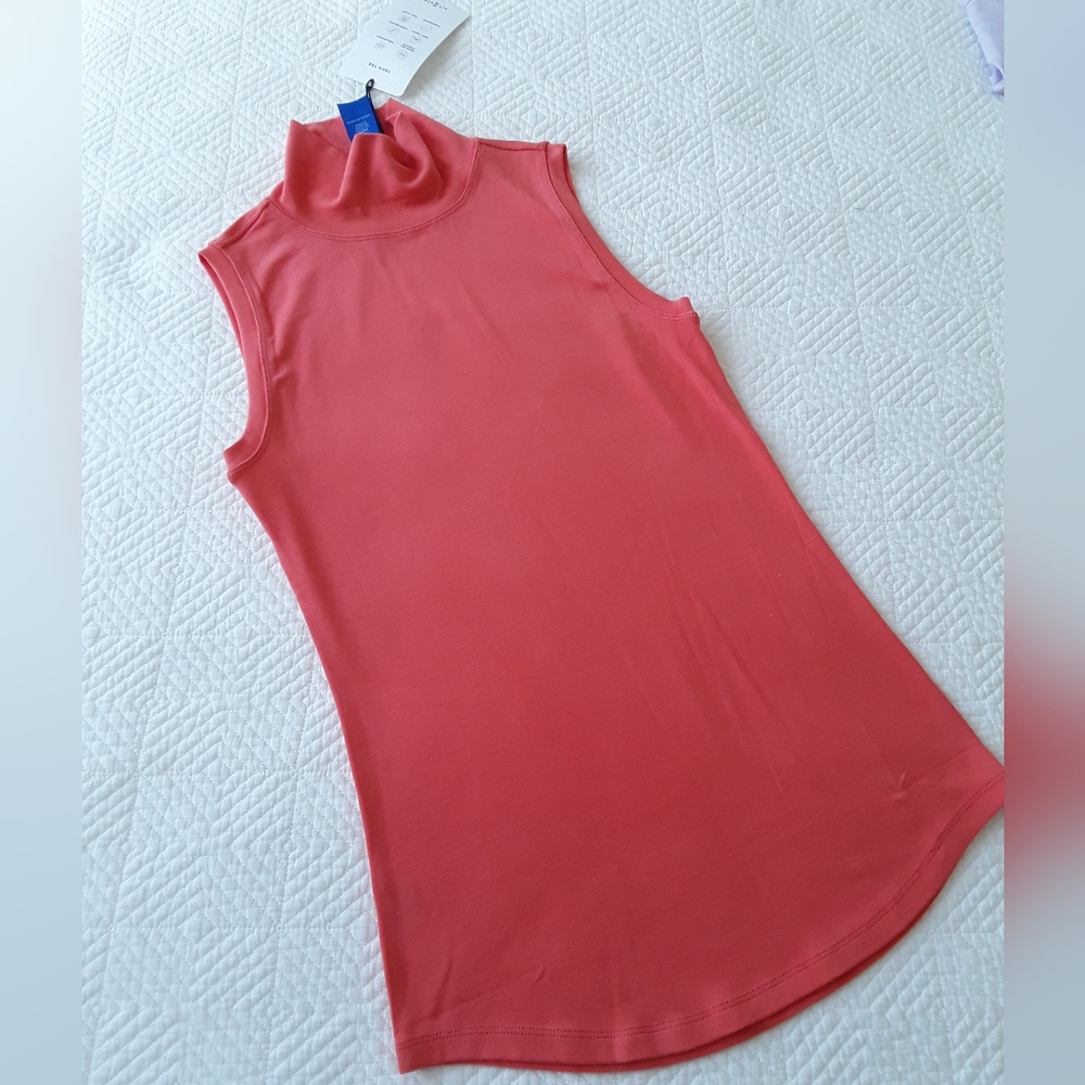 Kit and Ace Sleeveless Turtleneck